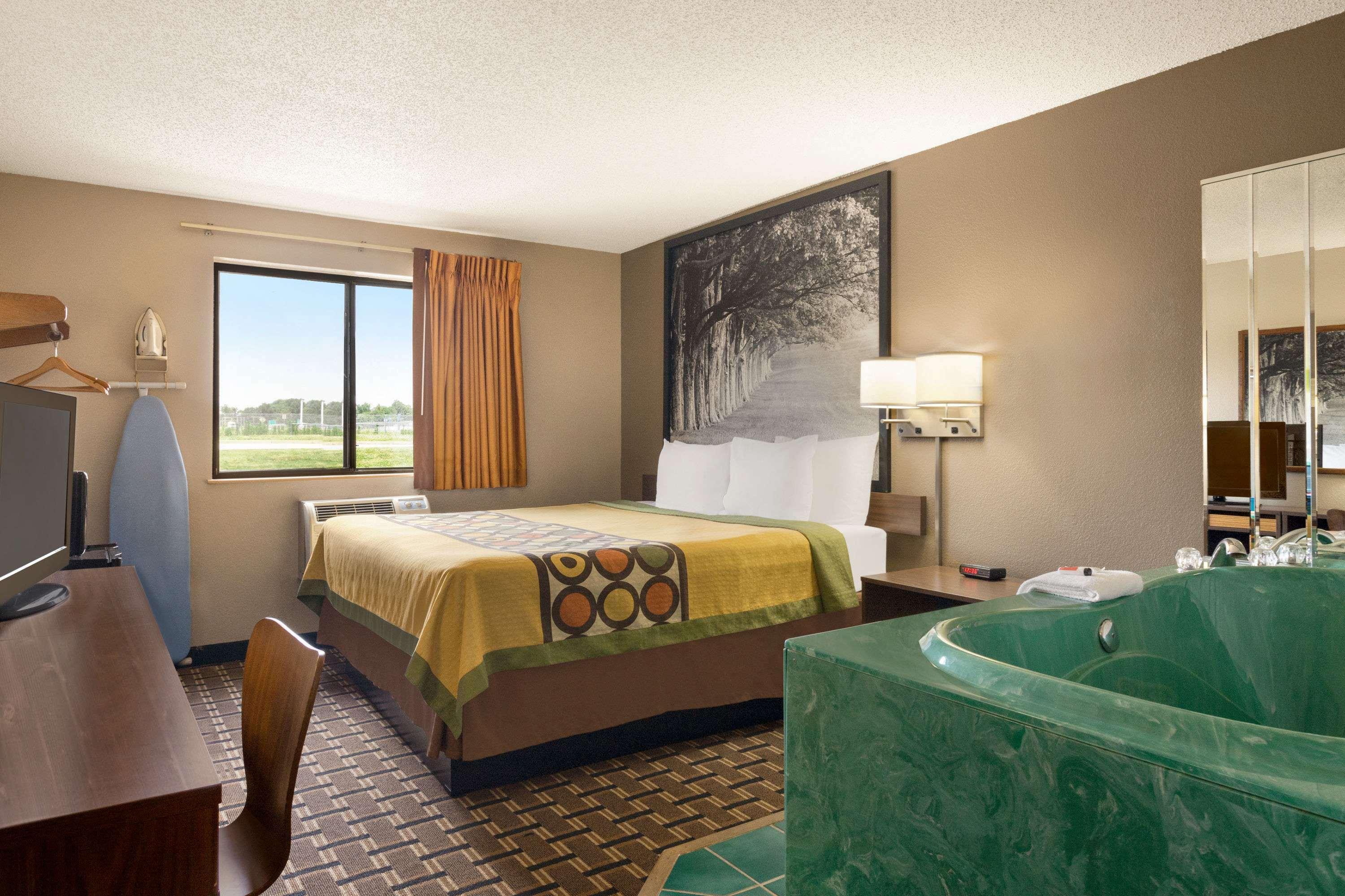 ซูเปอร์ 8 บาย วินด์แฮม เมย์ฟิลด์ Hotel Mayfield ภายนอก รูปภาพ