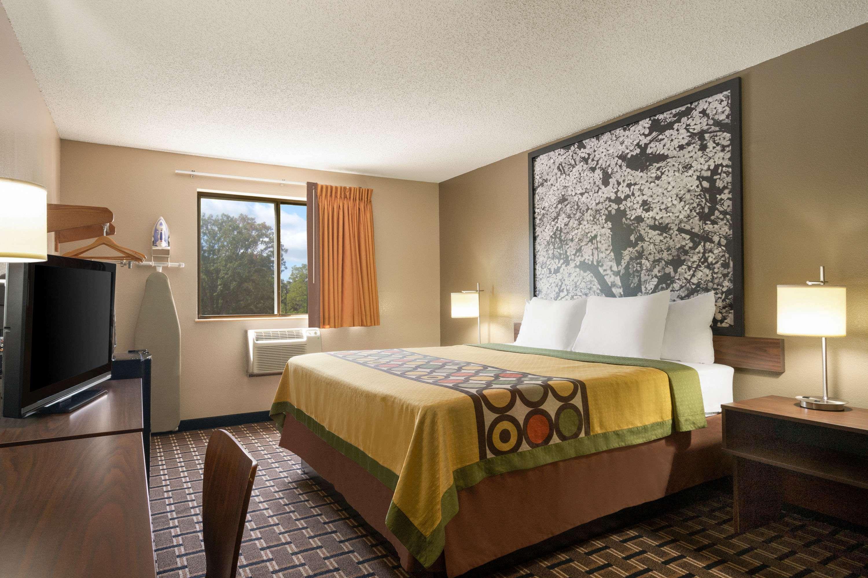 ซูเปอร์ 8 บาย วินด์แฮม เมย์ฟิลด์ Hotel Mayfield ภายนอก รูปภาพ