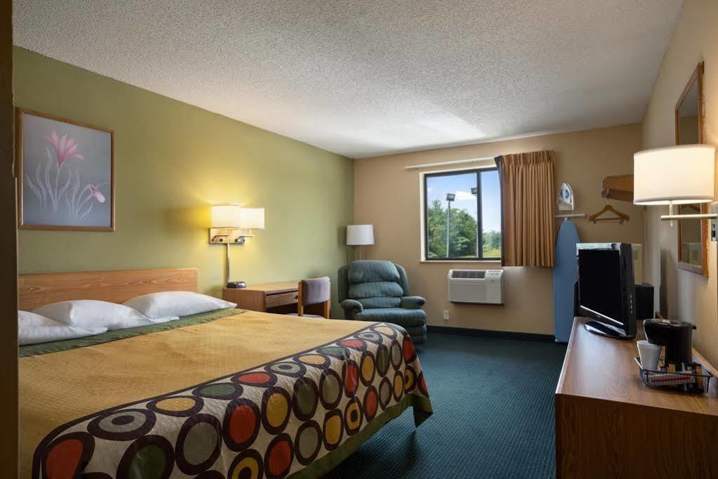 ซูเปอร์ 8 บาย วินด์แฮม เมย์ฟิลด์ Hotel Mayfield ภายนอก รูปภาพ