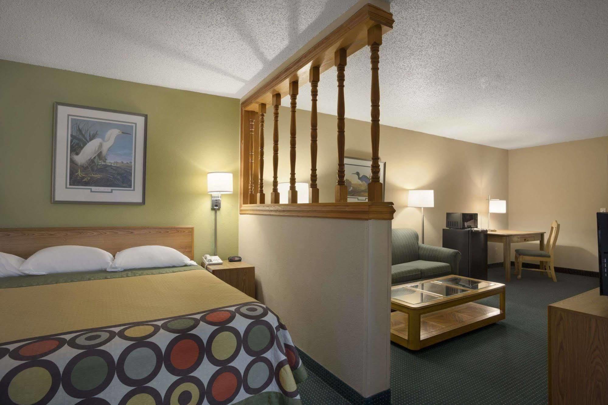 ซูเปอร์ 8 บาย วินด์แฮม เมย์ฟิลด์ Hotel Mayfield ภายนอก รูปภาพ