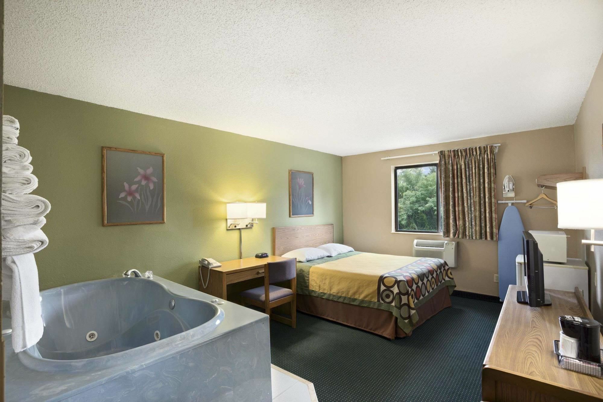 ซูเปอร์ 8 บาย วินด์แฮม เมย์ฟิลด์ Hotel Mayfield ภายนอก รูปภาพ